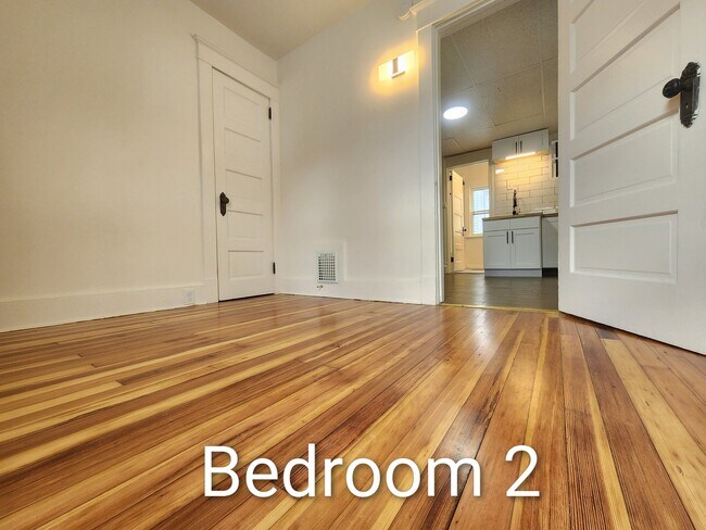 Building Photo - 754 Chenango St
