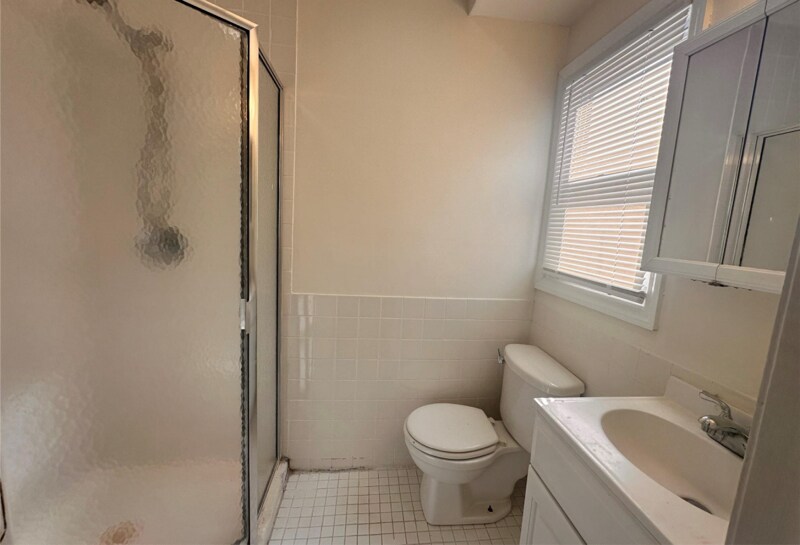 Building Photo - 15-83 208th Pl