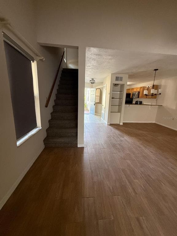 Building Photo - 5050 Ernst Ct