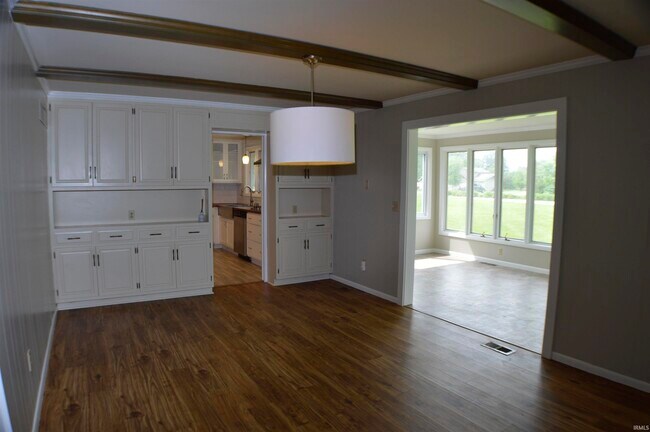 Building Photo - 805 Candlewood Way