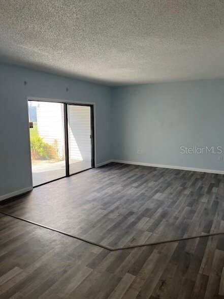 Building Photo - 640 Haven Pl