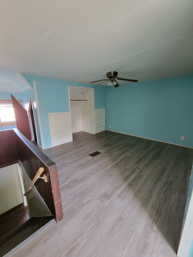 Building Photo - 1205 Priestley Ave