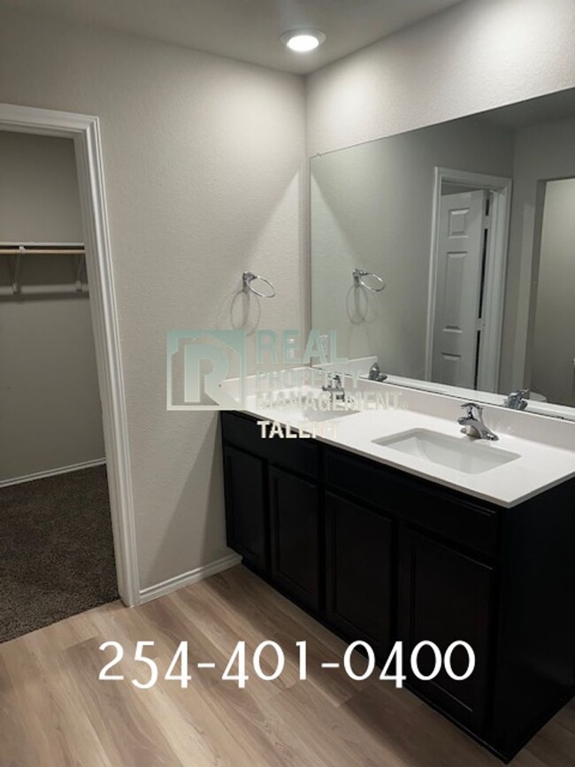 Building Photo - 3-bedroom, 2-bathroom home located in Temple