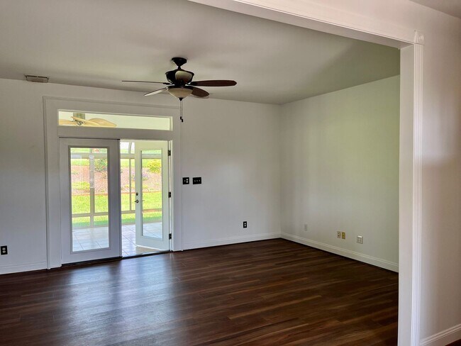 Building Photo - One Level Home in Bedford County