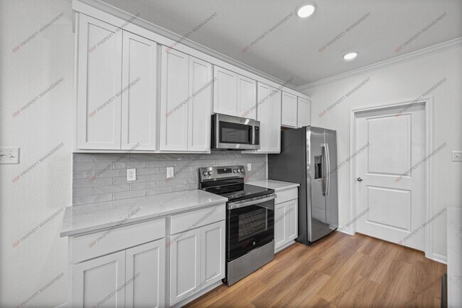 Building Photo - 8114 Timber Holw Ln