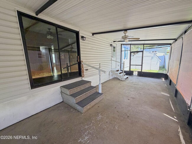 Building Photo - 7633 Plumwood Dr