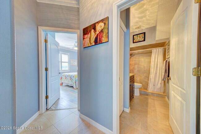 Building Photo - 1937 Golf Vista Blvd