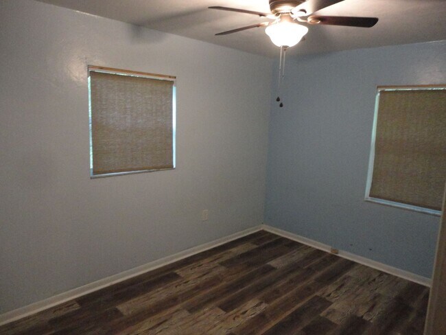 Building Photo - Owner lookin for a 7 month Lease only