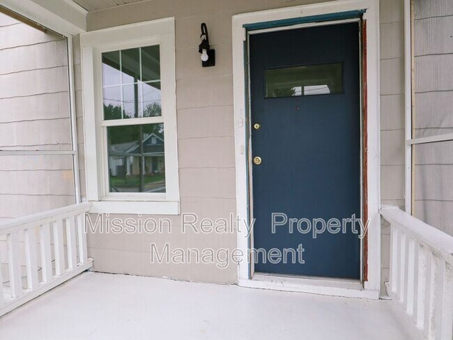 Building Photo - 3225 Detroit Ave