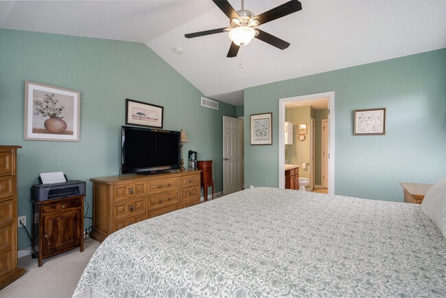 Building Photo - 6275 Schuss Crossing