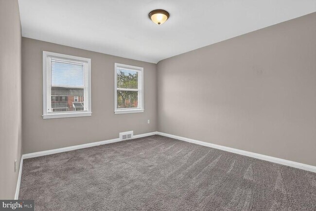 Building Photo - 1260 Cedarcroft Rd