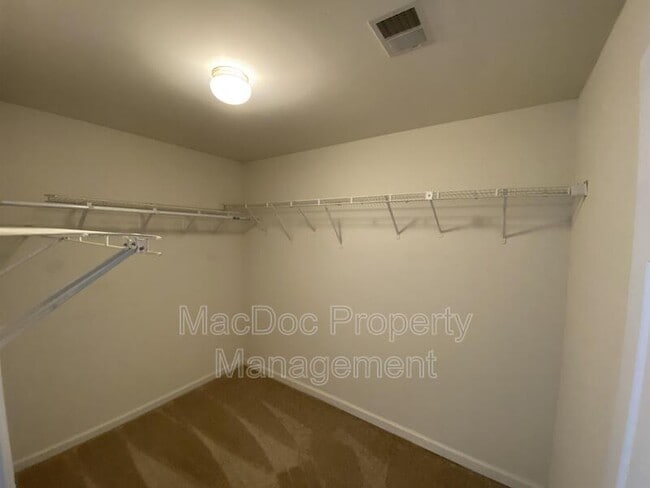Building Photo - 4204 Apgar Ct
