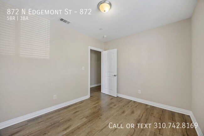 Building Photo - 872 N Edgemont St