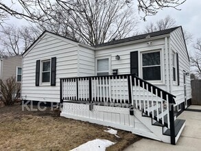 Building Photo - 2524 57th St