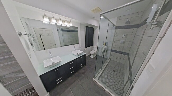 Building Photo - "Stunning 4-Bedroom Birmingham Home with 5 Full Baths, Granite Elegance, and a Finished Basement!"