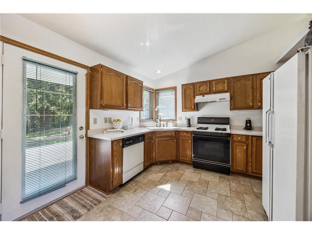 Building Photo - 4970 Boyd Ave