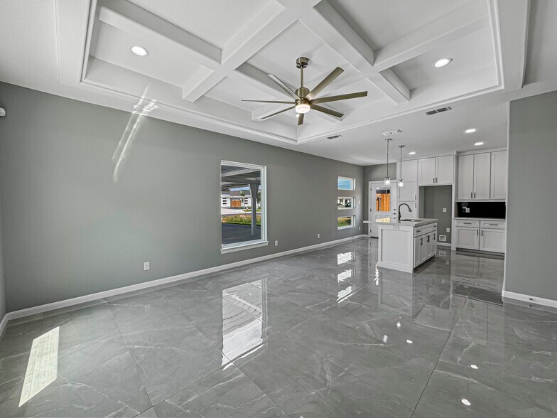 Building Photo - 3311 Wolf Creek Ave