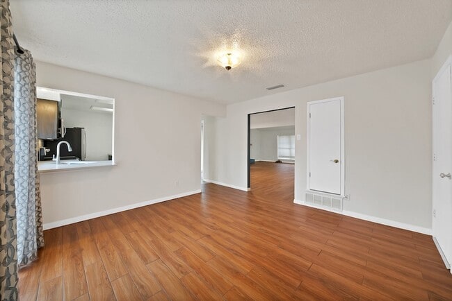 Building Photo - 1611 Celeste Ct