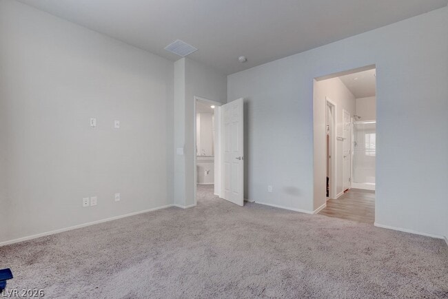 Building Photo - 4735 Ridgeley Ave