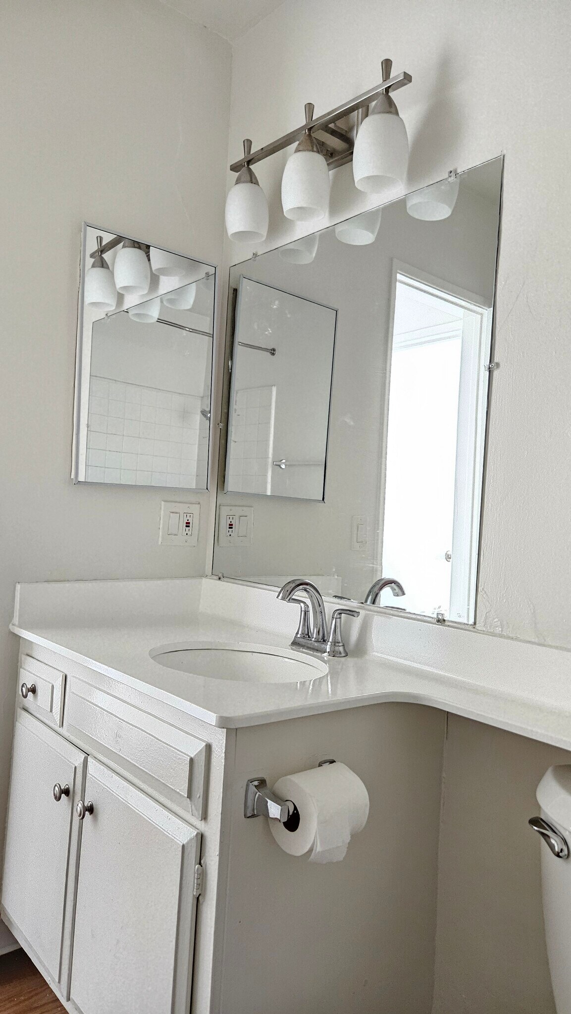 Building Photo - 3838 Keystone Ave