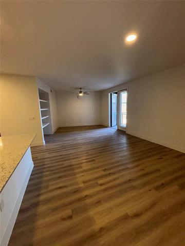 Building Photo - 300 N McDonald St