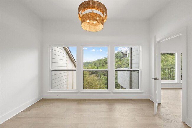 Building Photo - 1520 Ben Crenshaw Way