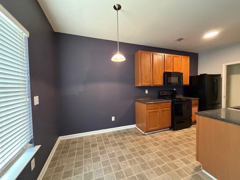 Breakfast Area - 2807 Snapfinger Mnr