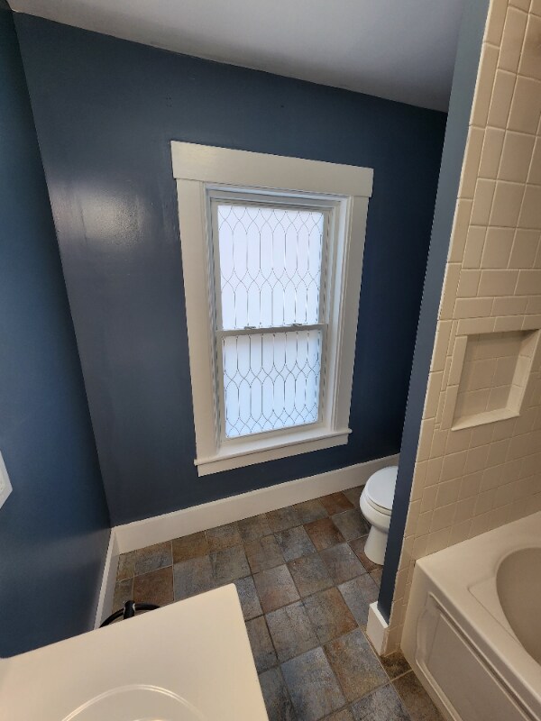 Building Photo - 39 Concord St