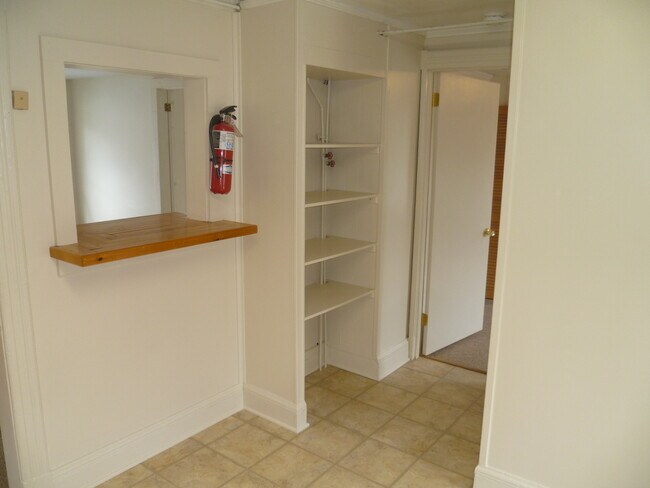 Building Photo - 174 S Branch St