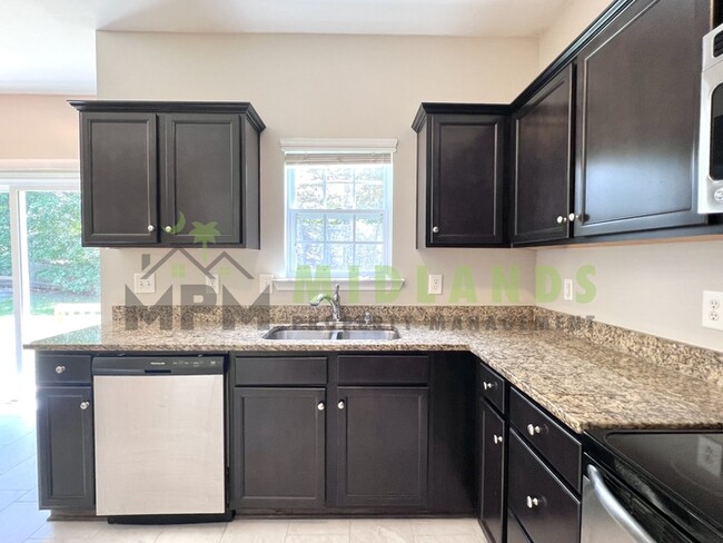 Building Photo - 464 Edenhall Dr