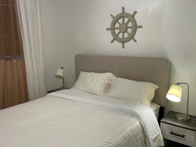 Building Photo - 187 Auburn Dr