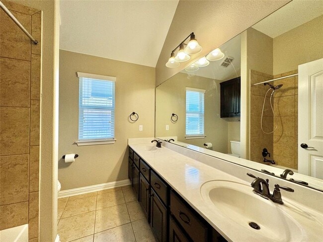 Building Photo - 4207 Oldenburg Ln