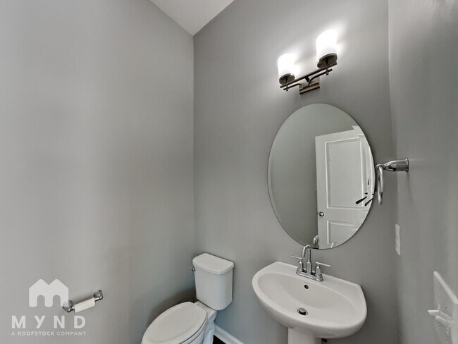 Building Photo - 1653 Pasture Hills Dr