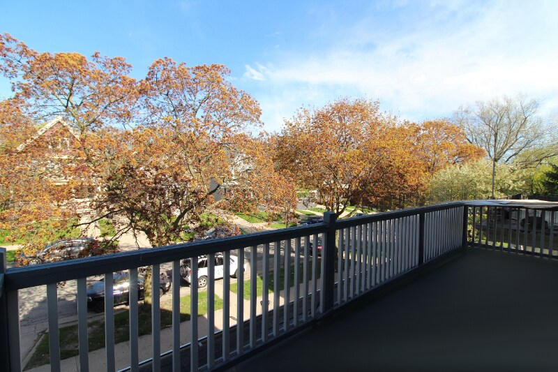 Building Photo - 2857 N Murray Ave