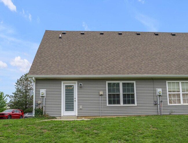 Building Photo - 242 Elkhorn Meadows Dr