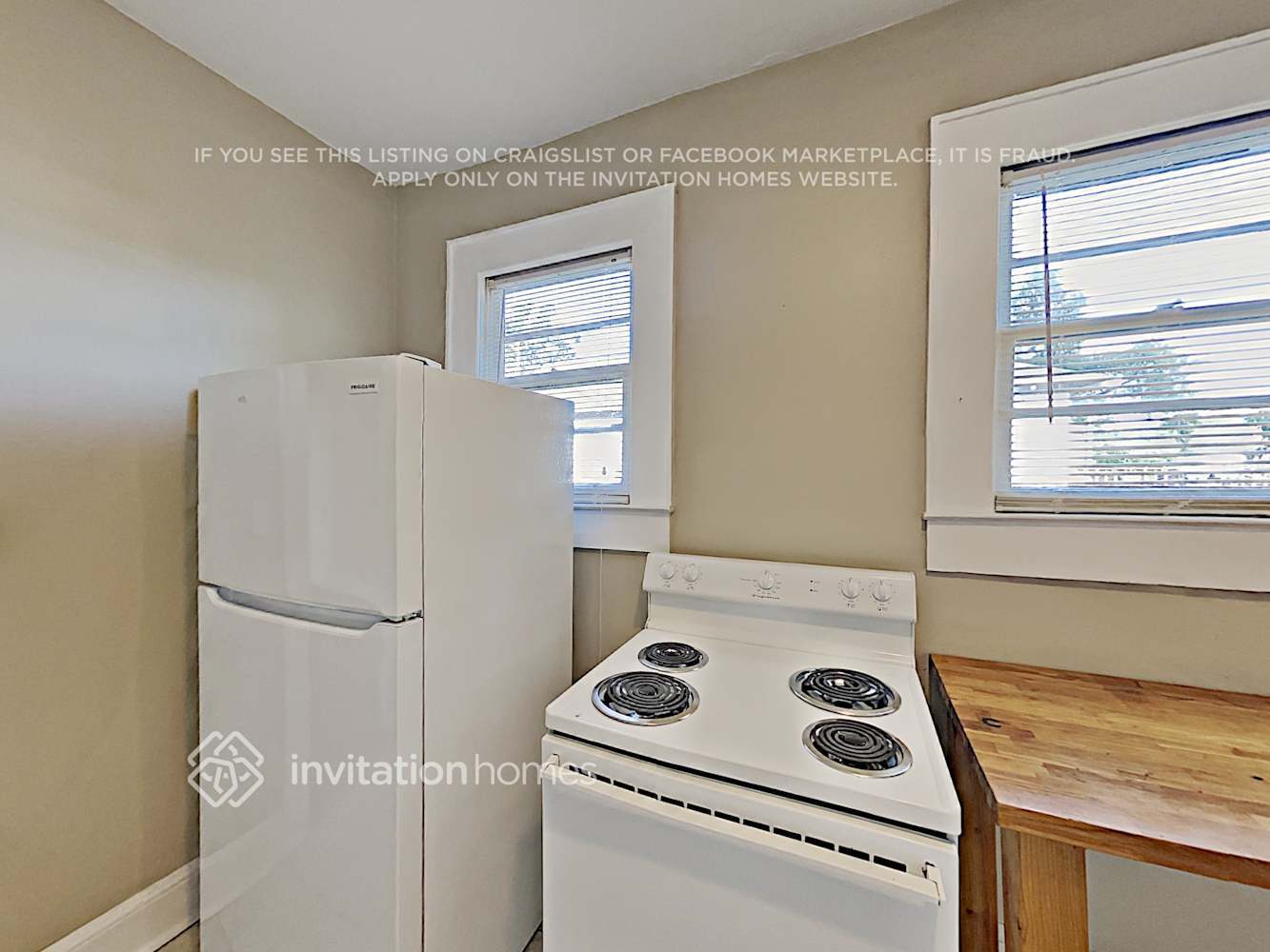 Building Photo - 1125 Boulevard Dr SE