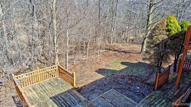 Building Photo - 5307 Metamora Rd