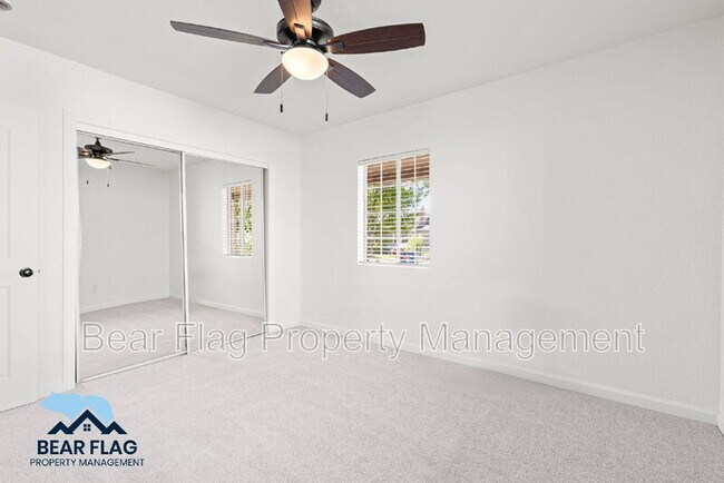 Building Photo - 4551 Orinda Way