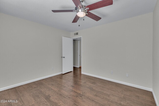 Building Photo - 6816 S Snyder Ln