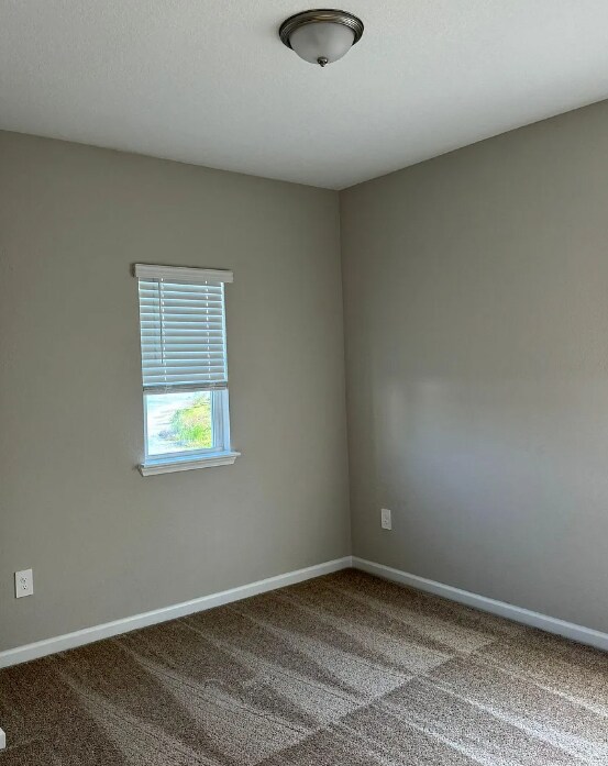 Building Photo - 657 Silver Landing Dr