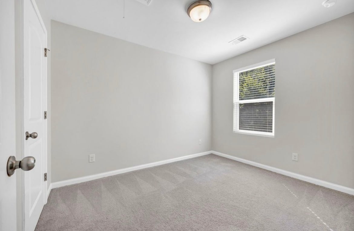 Building Photo - 112 Tybo Dr
