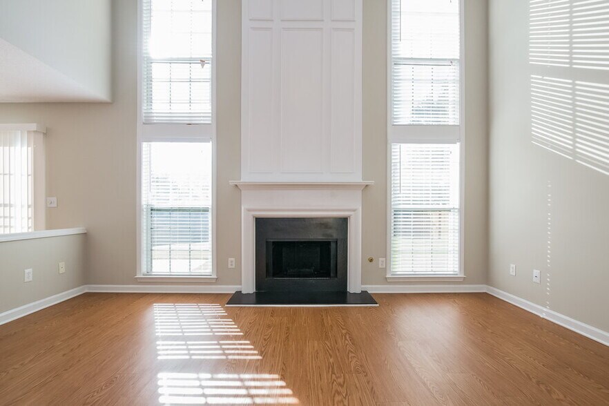 Building Photo - 421 Citronelle Dr
