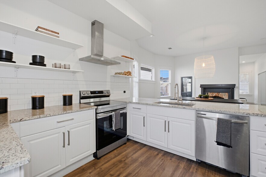 Building Photo - 375 Inman St SW