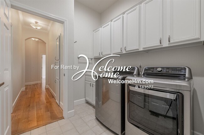 Building Photo - 1879 Rolling Brook Ct