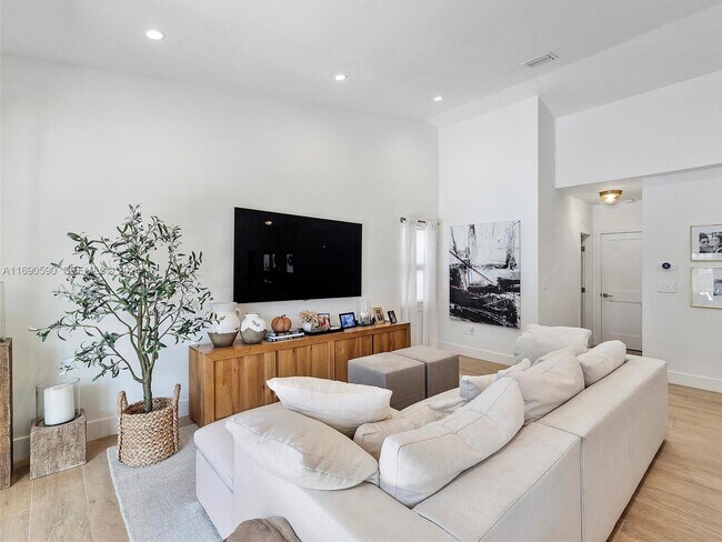 Building Photo - 3776 SW 107th Ct