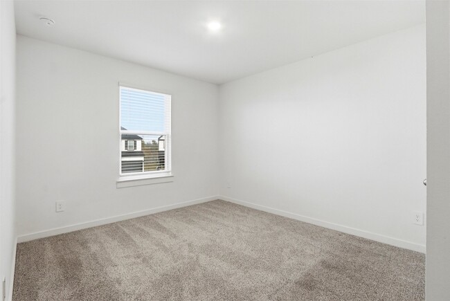 Building Photo - 12330 Basilwood Dr