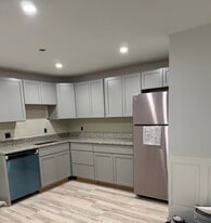 Building Photo - 403 White Cedar Blvd