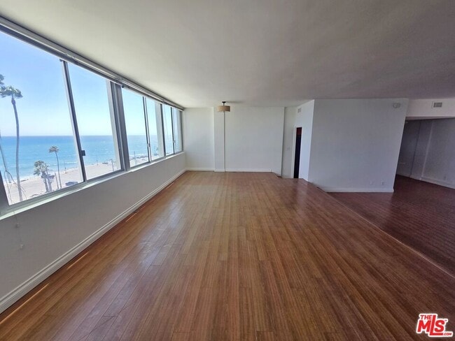Building Photo - 17368 Sunset Blvd
