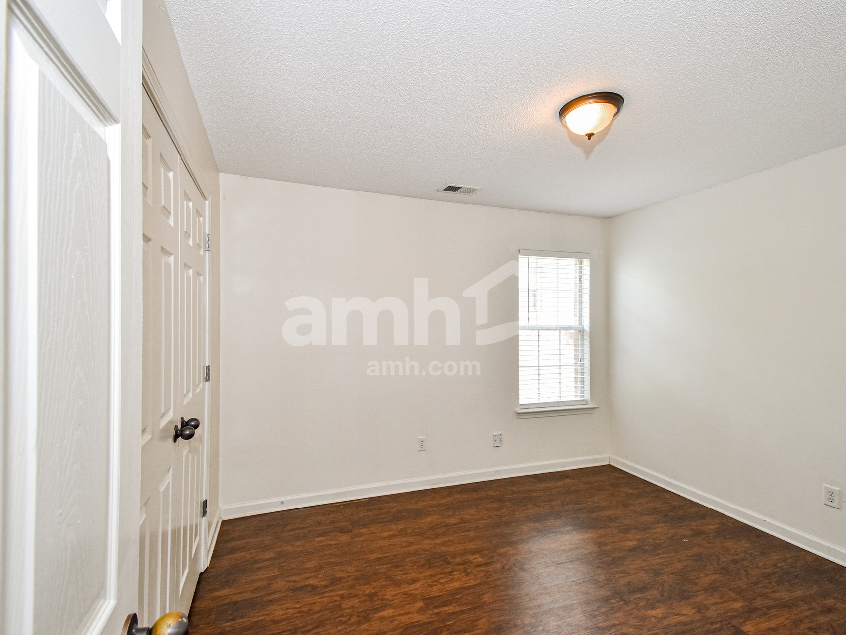 Building Photo - 4288 Genevieve Dr