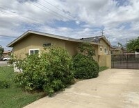 Building Photo - 1403 Stillman Ave